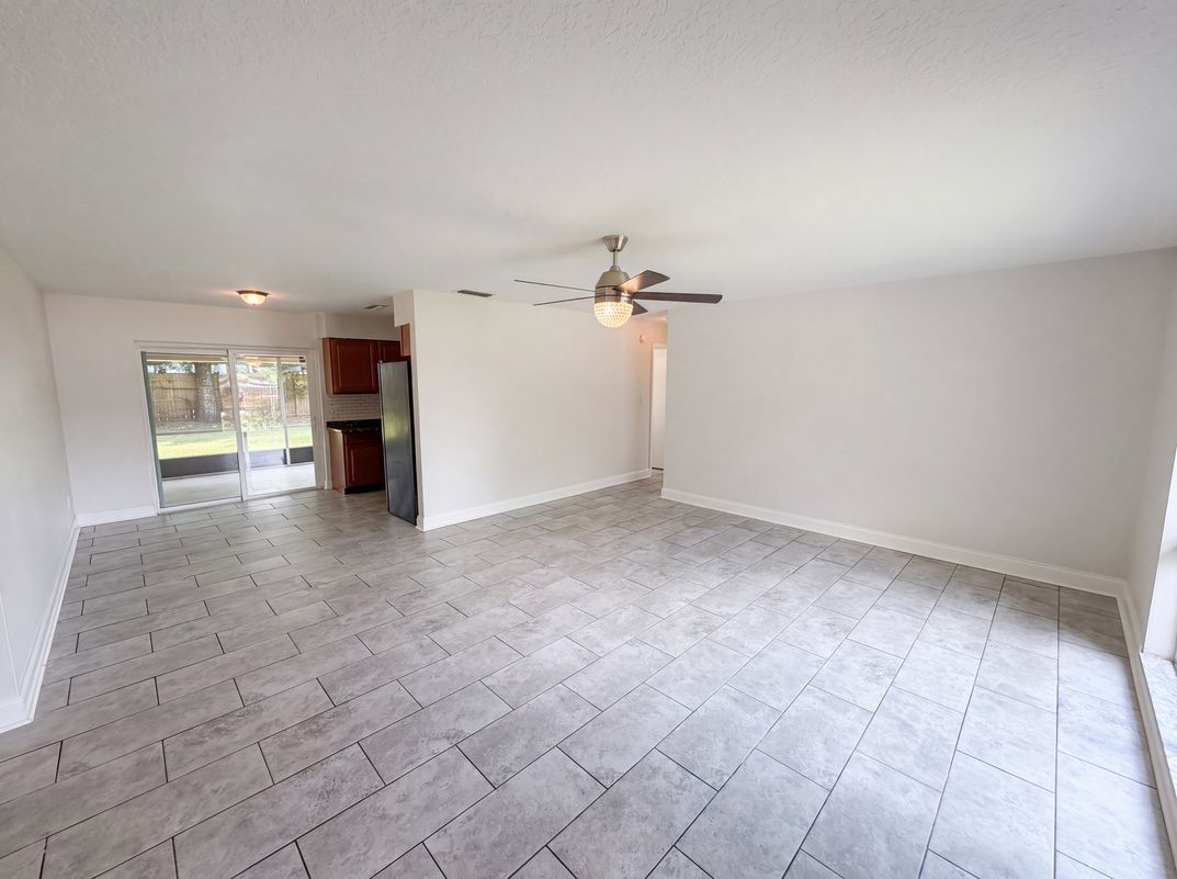 Property photo 3 of 7026 Hammock Way