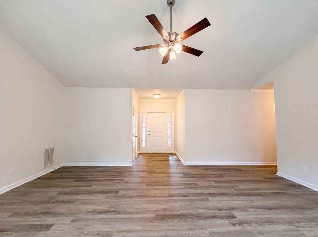 Photo 11 of 20 of 4100 Birchgarden Dr, High Point, NC