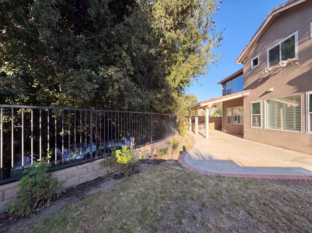 Photo 32 of 37 of 25701 Chestnut Way, Stevenson Ranch, CA