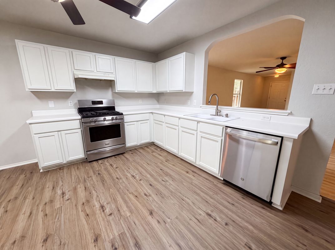 Photo 7 of 16 of 616 Barbara Way, Bastrop, TX