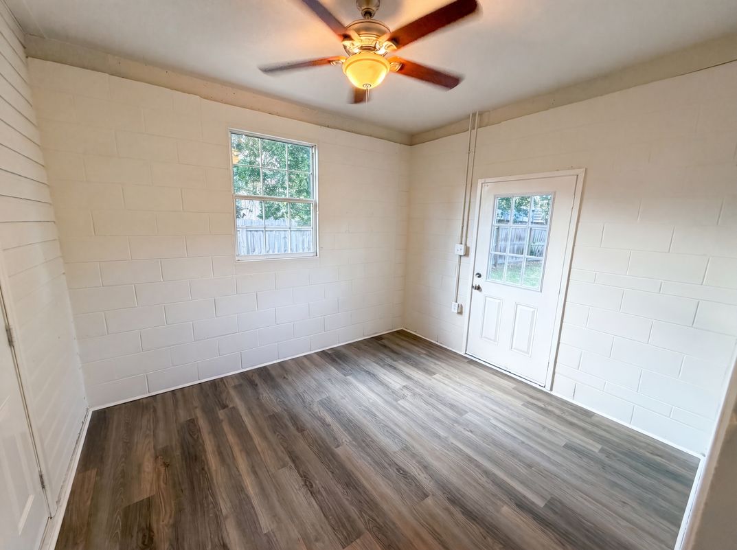 Photo 16 of 20 of 6543 Aires Rd, Jacksonville, FL