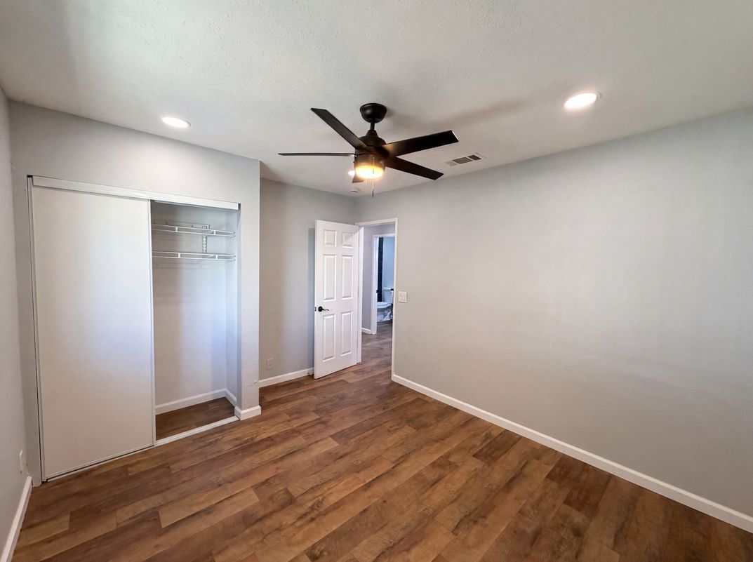 Photo 10 of 18 of 14729 Hartford Ln, Helendale, CA