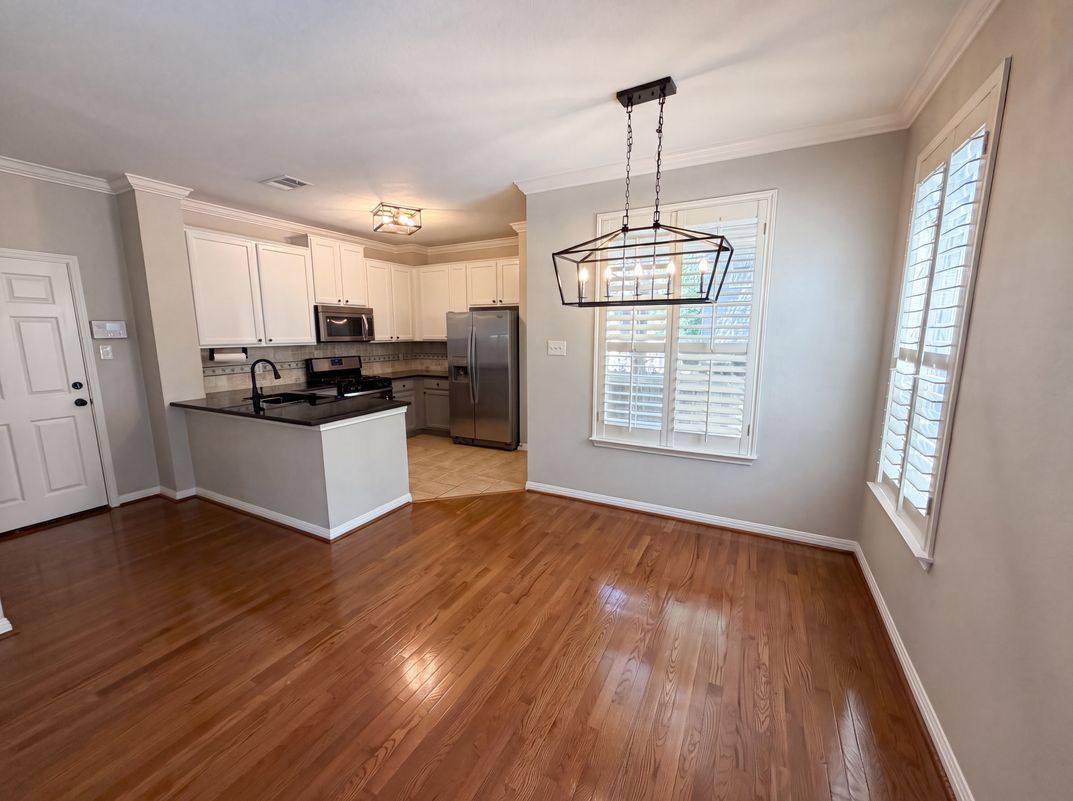 Photo 6 of 22 of 8518 Cahill Dr, Austin, TX