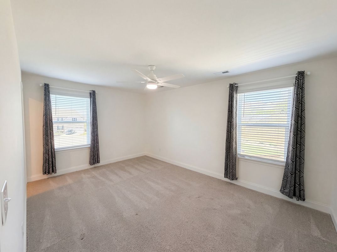 Photo 26 of 44 of 2714 Green Ash Ln, Knoxville, TN