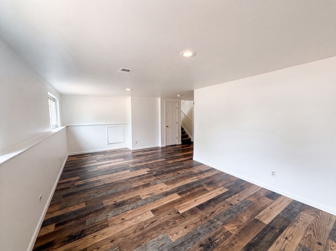 Photo 21 of 28 of 885 W 7th Avenue Dr, Broomfield, CO