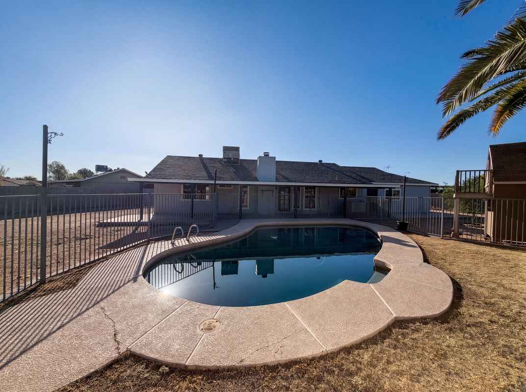 Photo 5 of 30 of 7120 W Leith Ln, Peoria, AZ