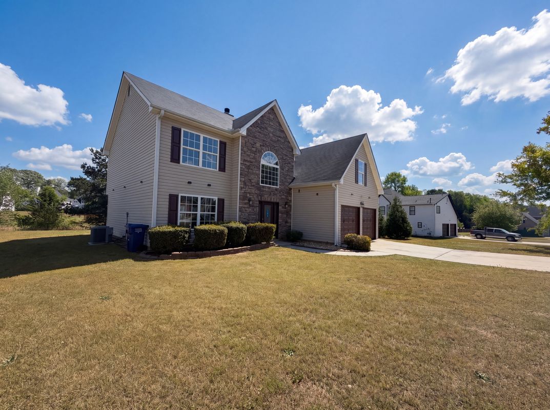 Photo 22 of 25 of 2925 Lake Port Dr, Snellville, GA