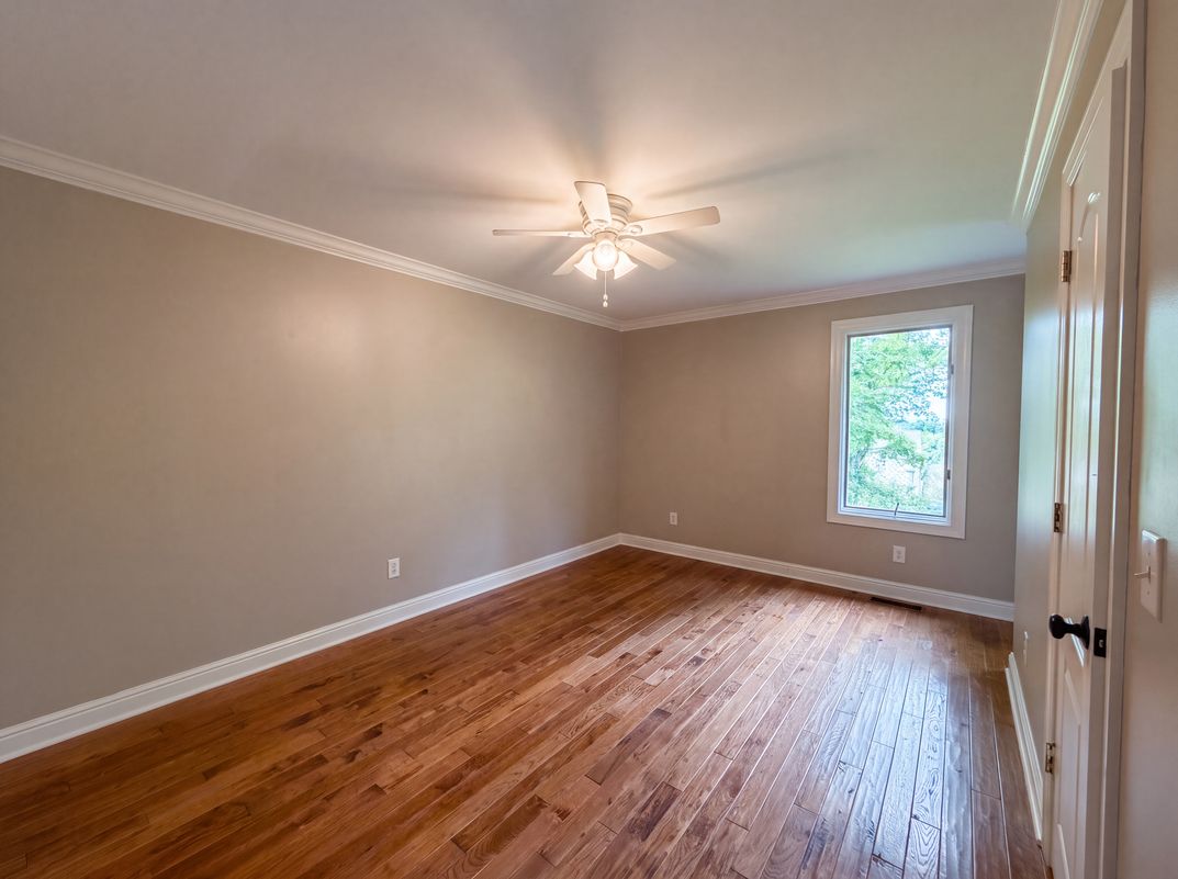 Photo 13 of 84 of 7030 Willowick Dr, Brentwood, TN