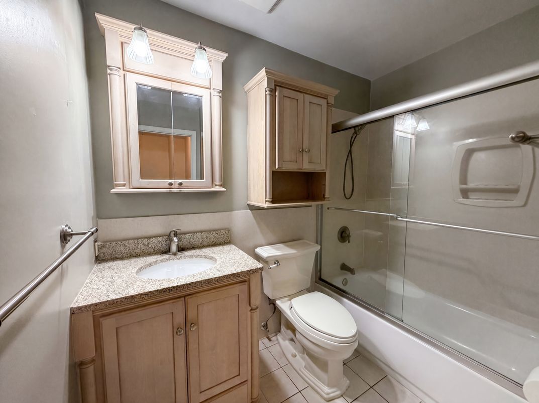 Photo 14 of 20 of 743 Eaglebrooke Dr, Ballwin, MO