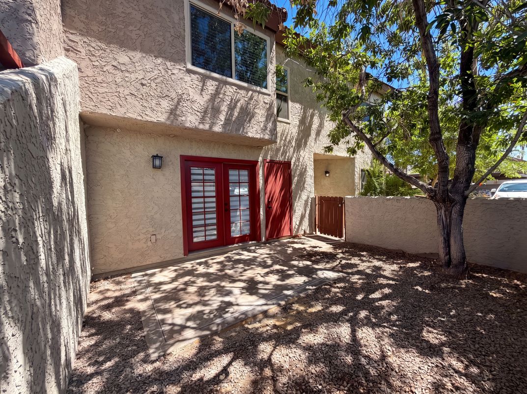 Photo 5 of 22 of 2040 S Longmore, Mesa, AZ