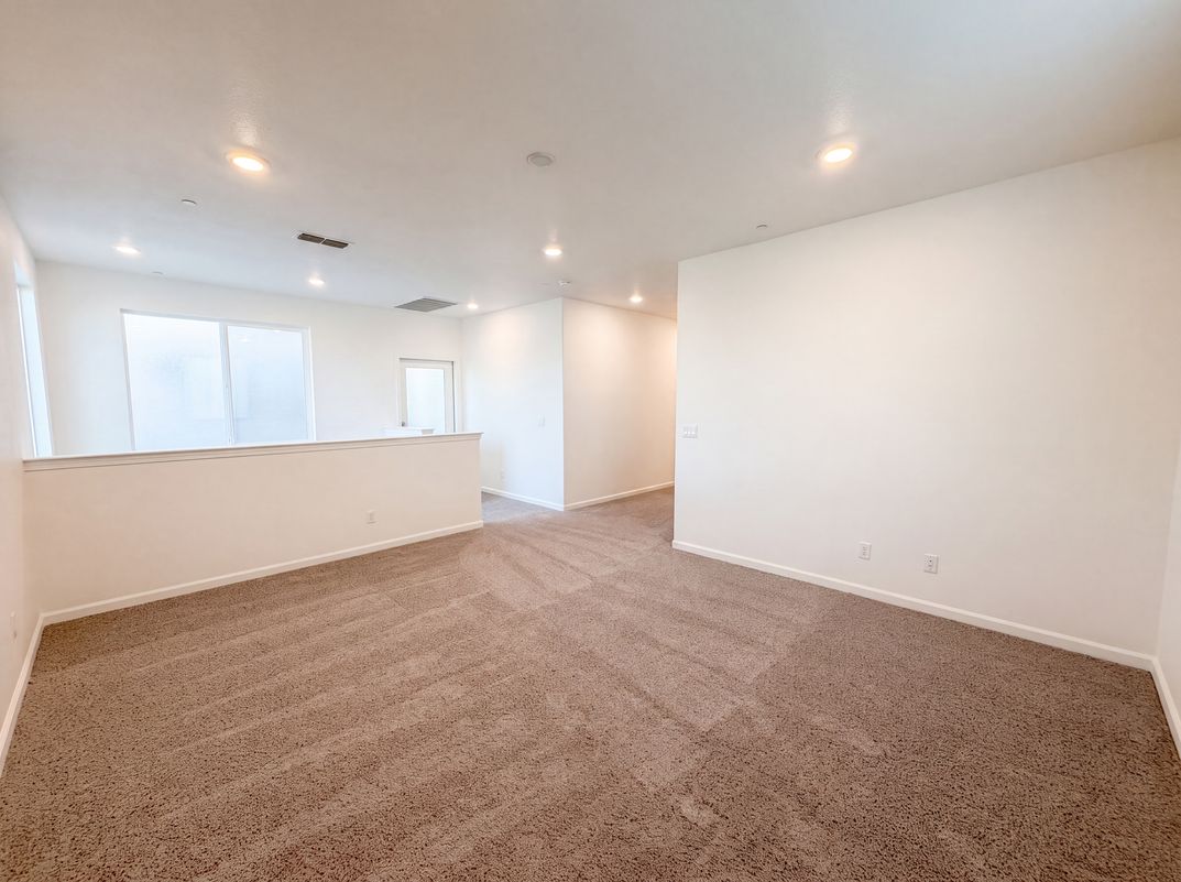 Photo 14 of 39 of 5022 Birch Valley Way, Rancho Cordova, CA