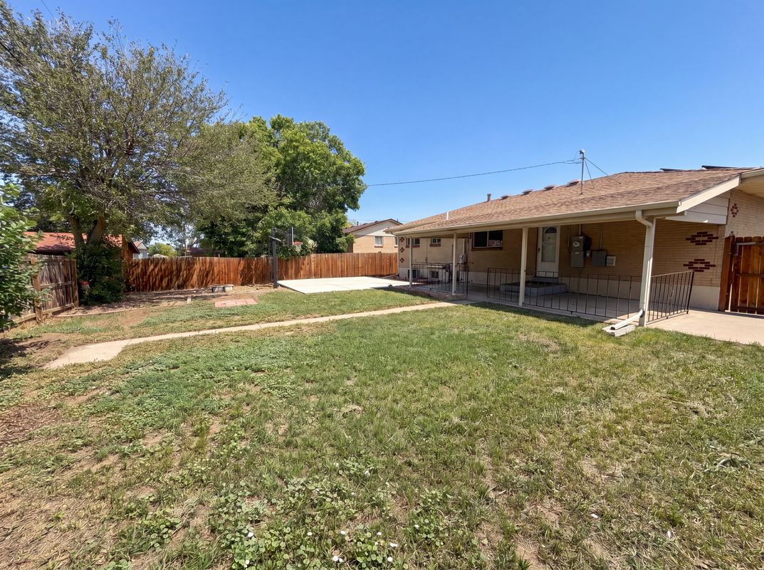 Photo 5 of 22 of 5421 Raritan Way, Denver, CO