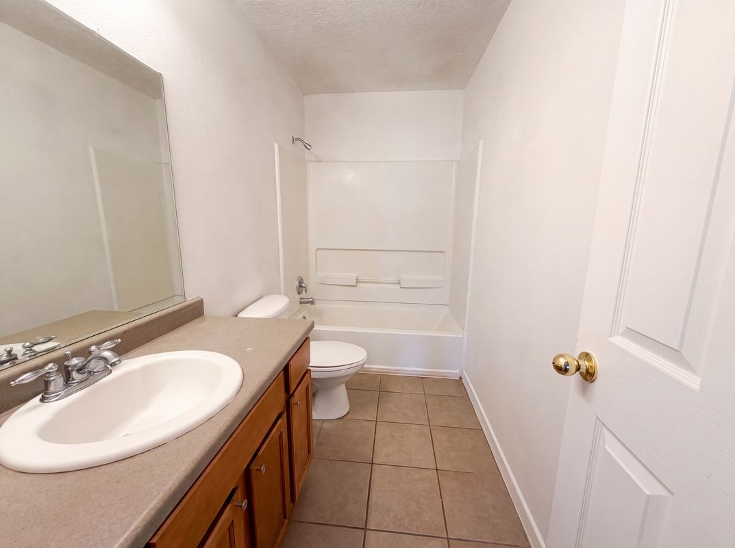 Photo 14 of 22 of 2516 Milagro Ridge Ct NE, Rio Rancho, NM