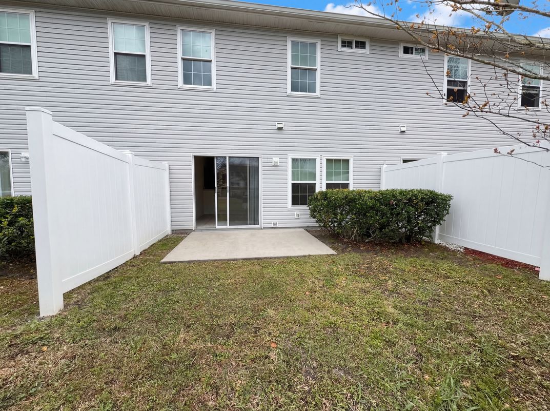 Photo 5 of 17 of 1539 Biscayne Bay Dr, Jacksonville, FL