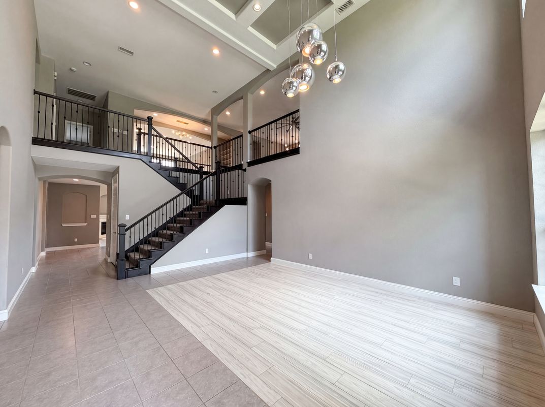 Photo 3 of 42 of 7221 Durand Dr, Irving, TX
