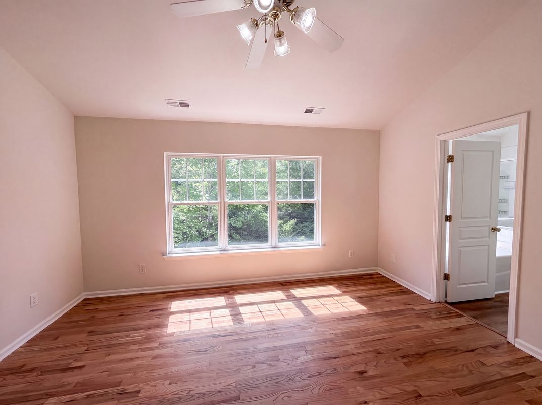 Photo 4 of 17 of 10648 Secret Garden Ln, Charlotte, NC