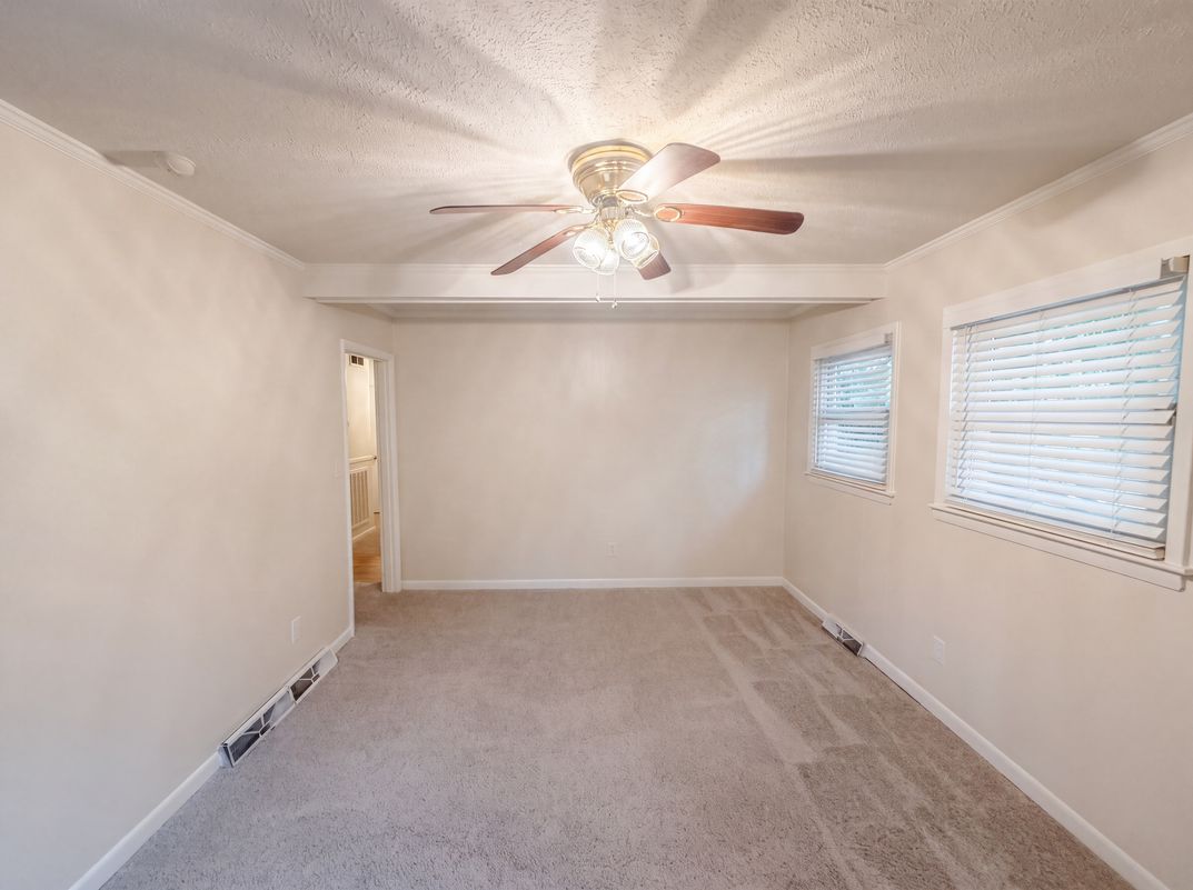 Photo 8 of 16 of 608 E Morehead St, Reidsville, NC