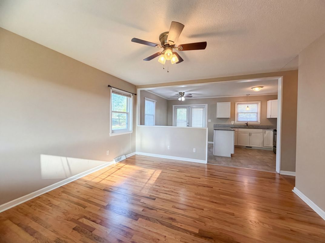 Photo 6 of 17 of 290 Salem Ave, Dallas, NC