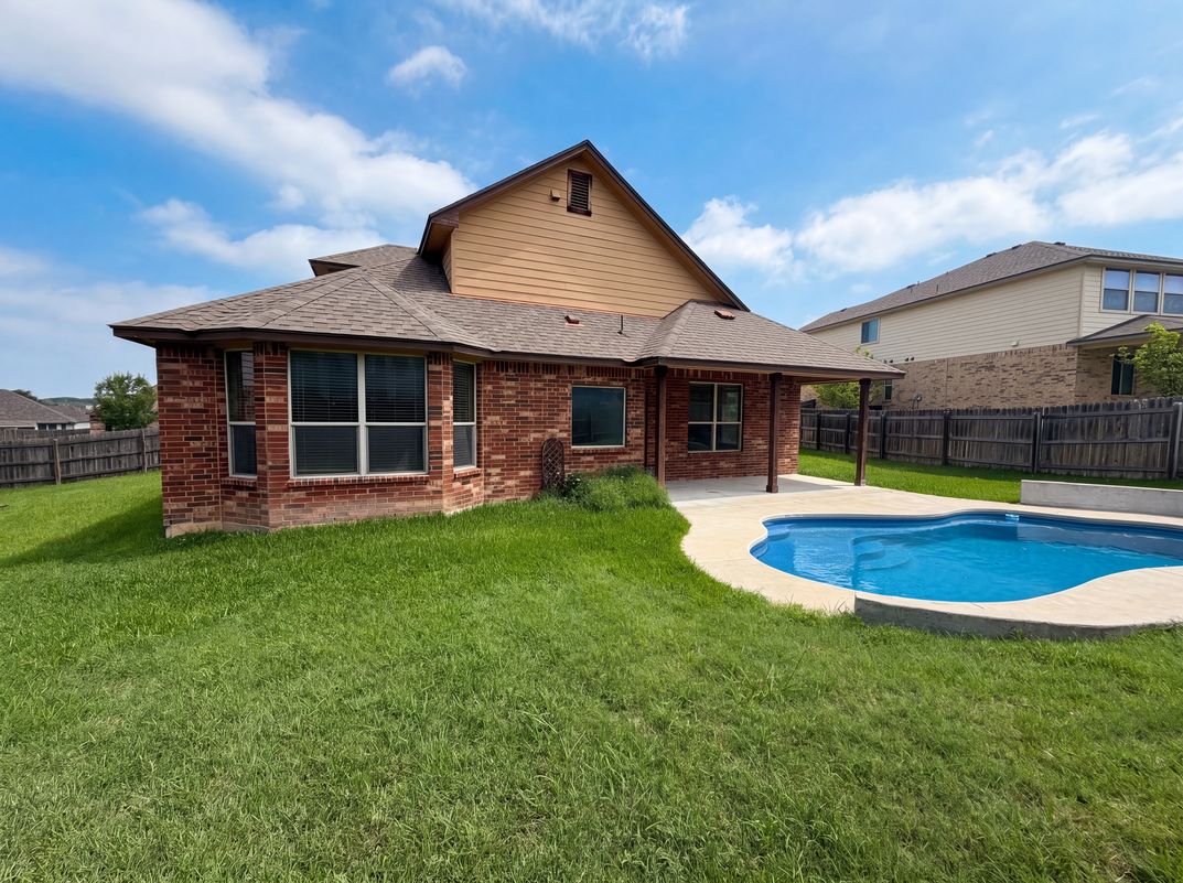 Photo 5 of 24 of 824 Tuscan Rd, Harker Heights, TX