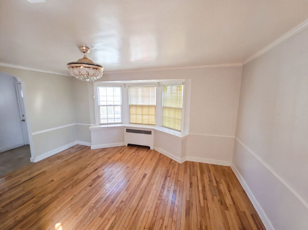 Photo 8 of 45 of 727 Cypress St, Lansdowne, PA