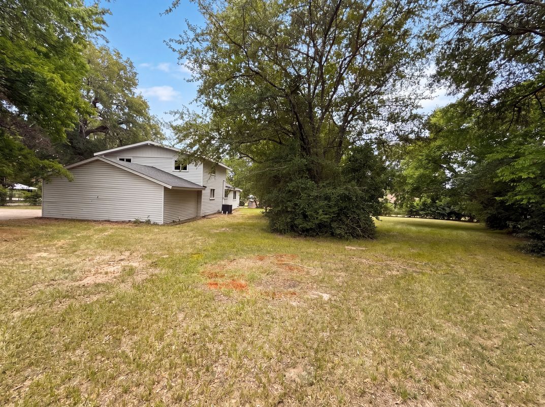 Photo 14 of 16 of 123 Merry Way, Gun Barrel City, TX