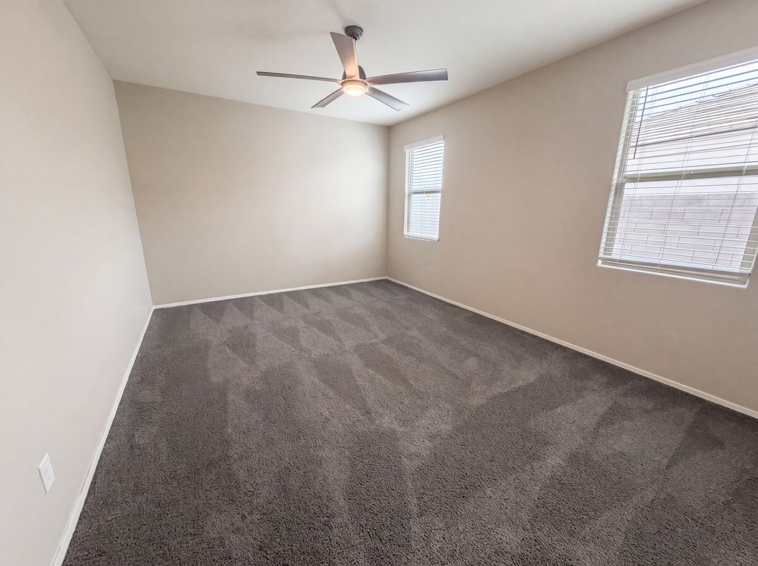 Photo 4 of 36 of 30970 W Amelia Ave, Buckeye, AZ