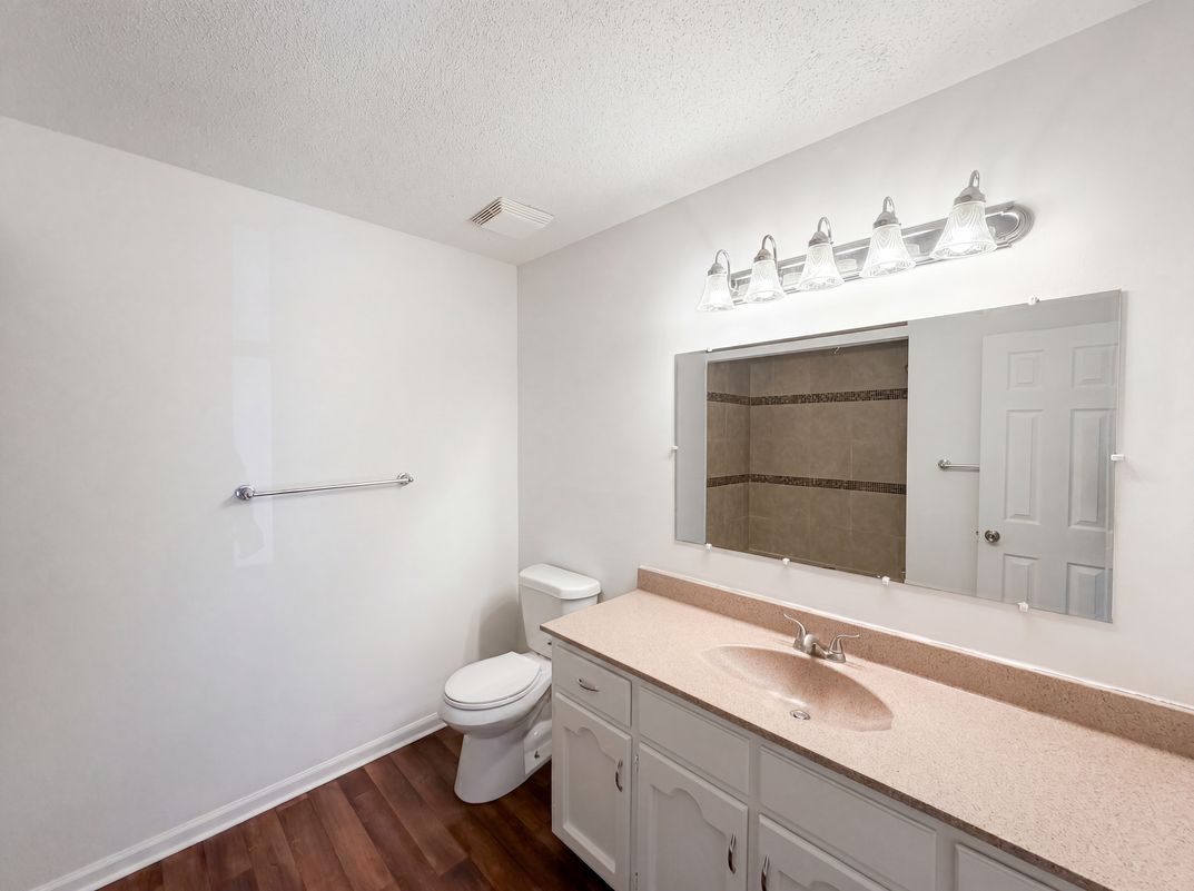 Photo 8 of 22 of 205 NE 1st Street Ter, Blue Springs, MO