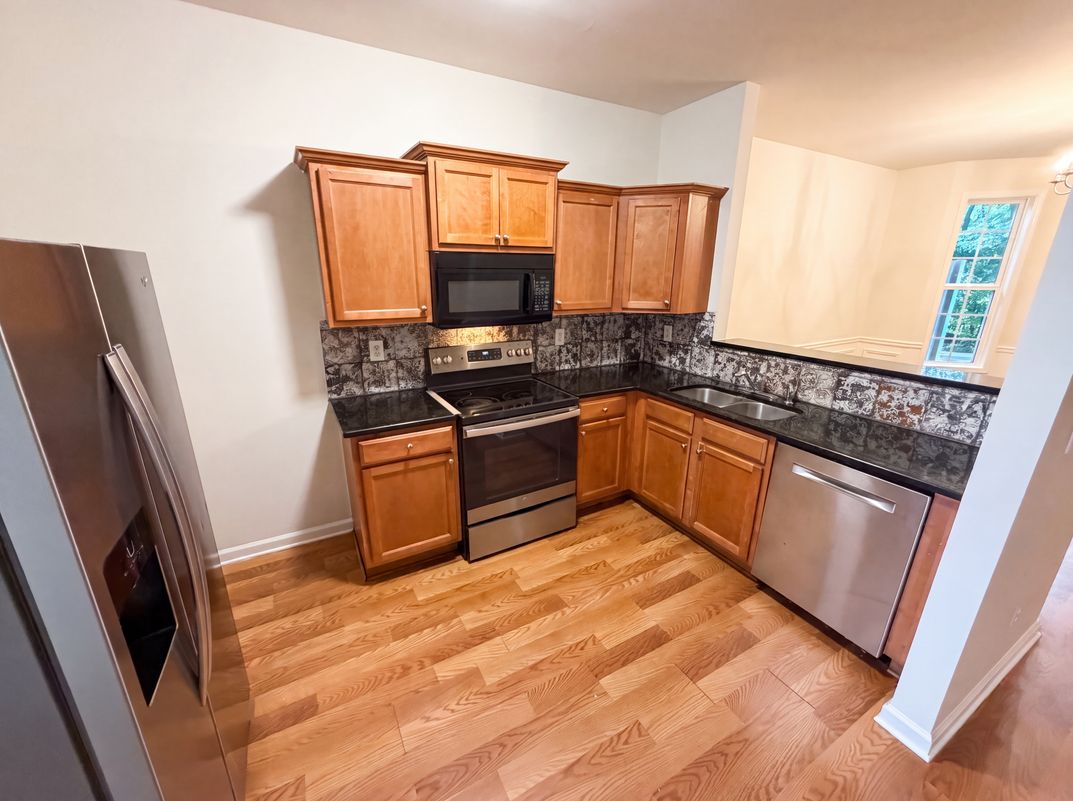 Photo 6 of 23 of 2111 Ferentz Trce, Norcross, GA