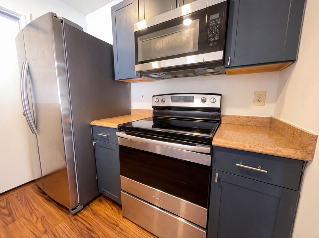 Photo 8 of 16 of 3741 Candlebluff Dr, San Antonio, TX