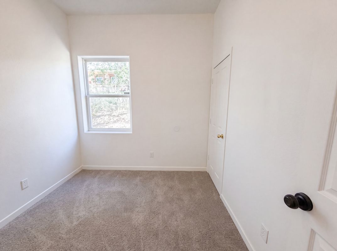 Photo 8 of 22 of 2516 Milagro Ridge Ct NE, Rio Rancho, NM