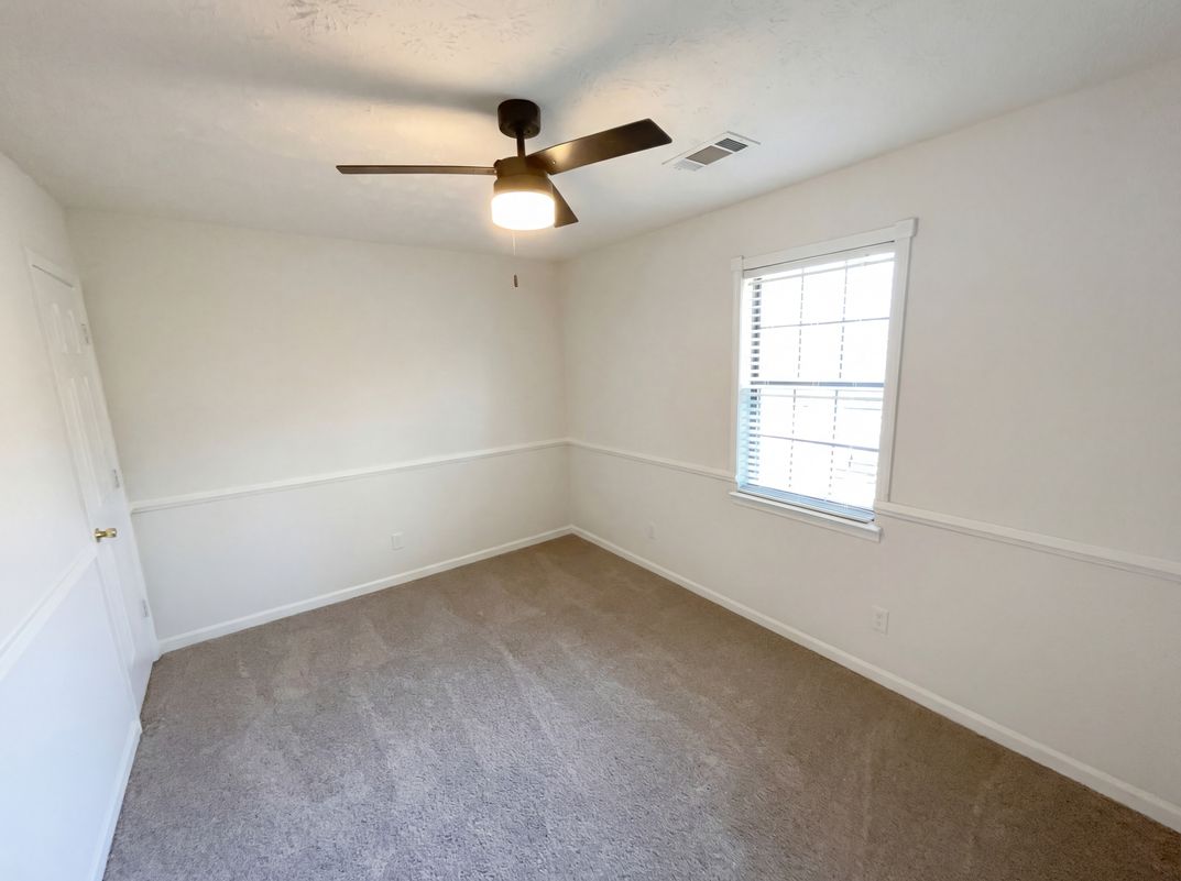 Photo 15 of 21 of 3181 Cedardale Dr, Douglasville, GA