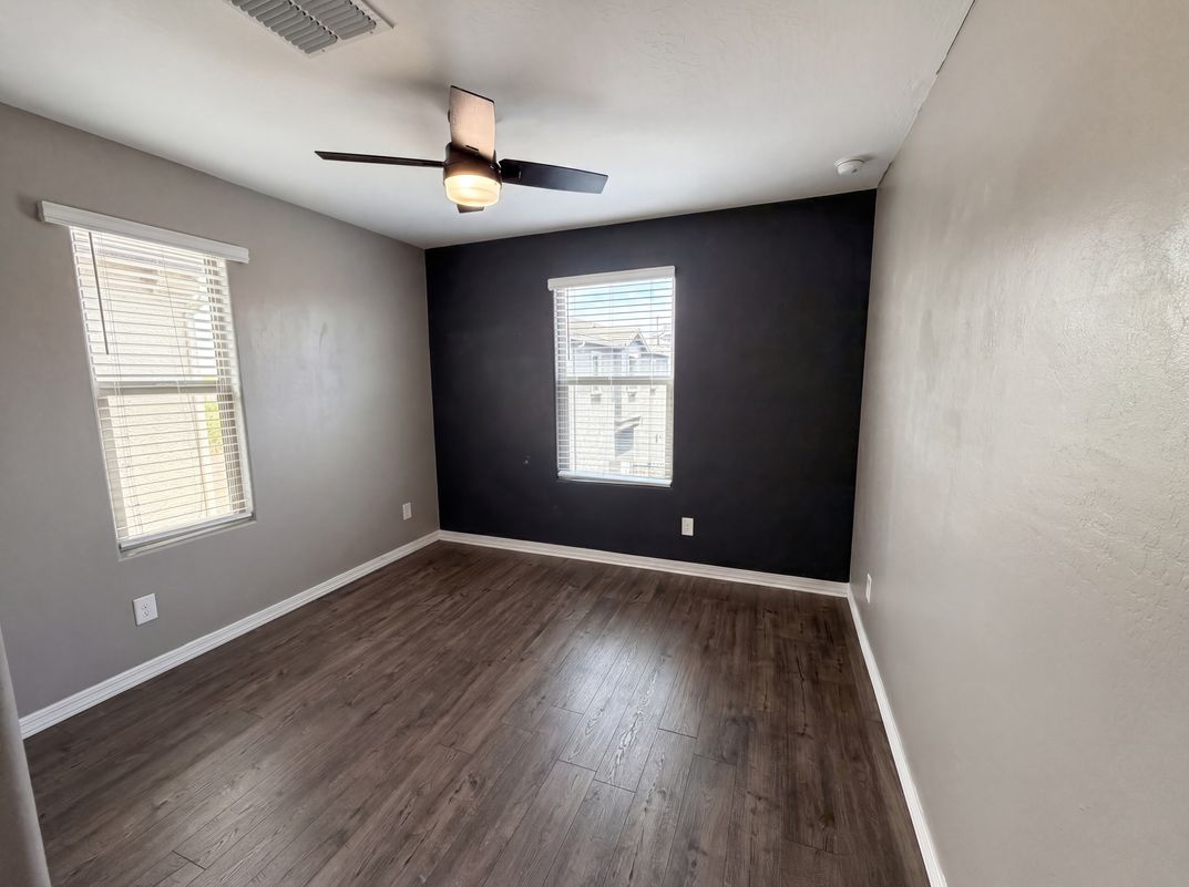 Photo 14 of 26 of 5728 W Raymond St, Phoenix, AZ