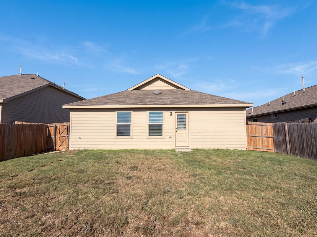 Photo 5 of 17 of 14524 Camino Real Dr, Haslet, TX