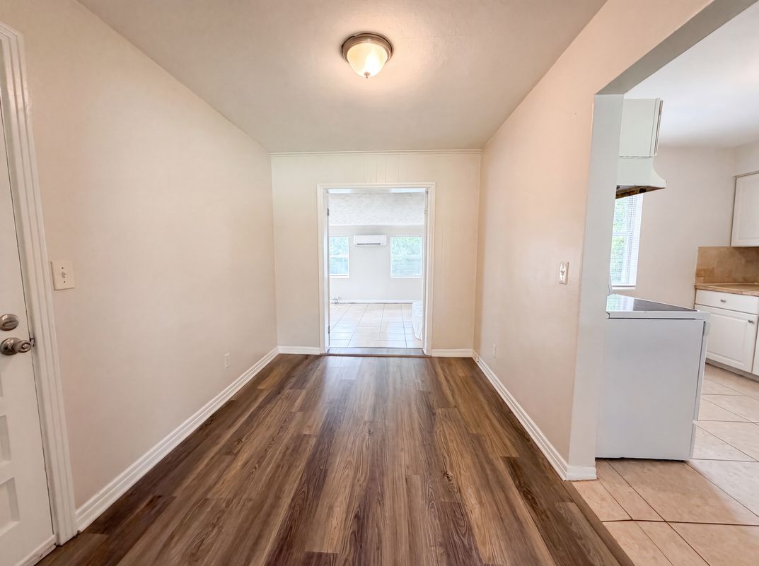 Photo 6 of 20 of 3740 Ballejo Ct W, Jacksonville, FL