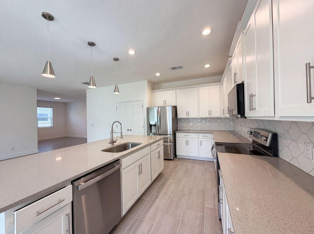 Photo 2 of 22 of 7725 Scicli Way, Clermont, FL