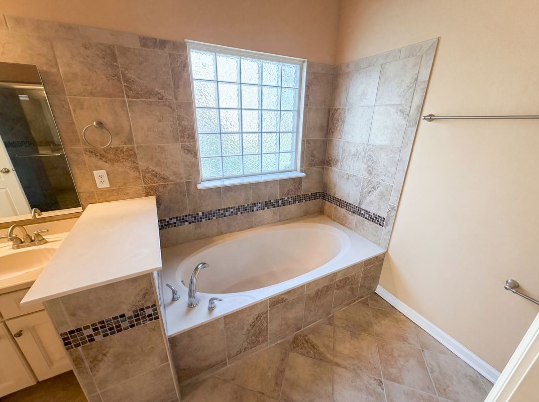 Photo 13 of 25 of 13167 Roma Bnd, Carmel, IN