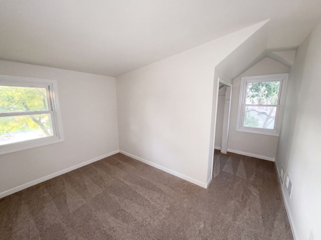 Photo 17 of 25 of 2084 Hillview Rd, Mounds View, MN