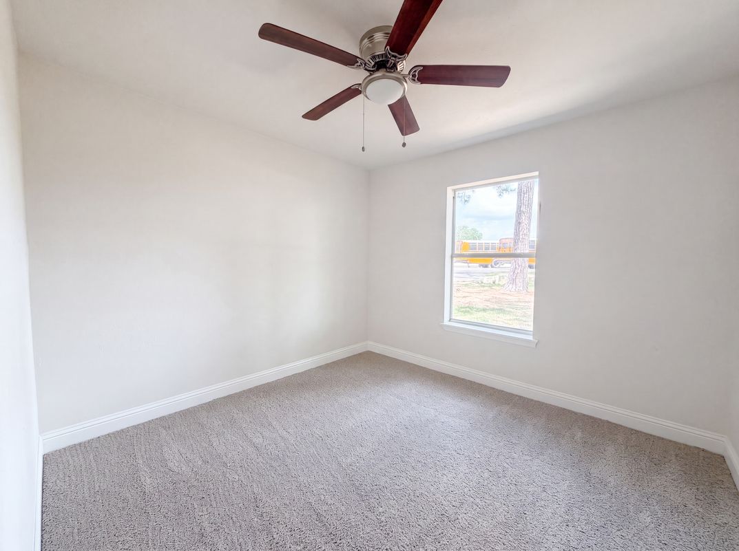 Photo 4 of 21 of 416 Tisdell Ln, Aubrey, TX