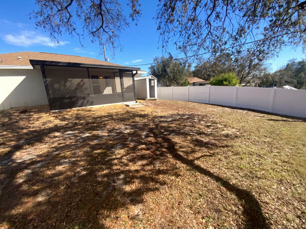 Photo 5 of 26 of 11275 Linden Dr, Spring Hill, FL