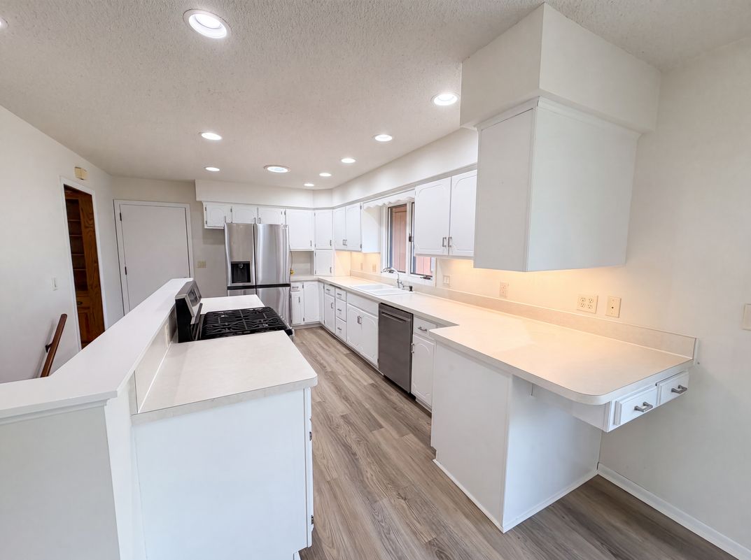 Photo 2 of 23 of 11353 N Heights Dr NW, Coon Rapids, MN