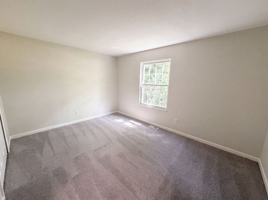 Photo 10 of 20 of 3211 24 Mile Rd, Shelby Township, MI