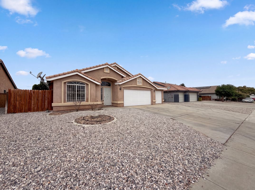 Photo 26 of 27 of 18792 Dogwood Ct, Adelanto, CA