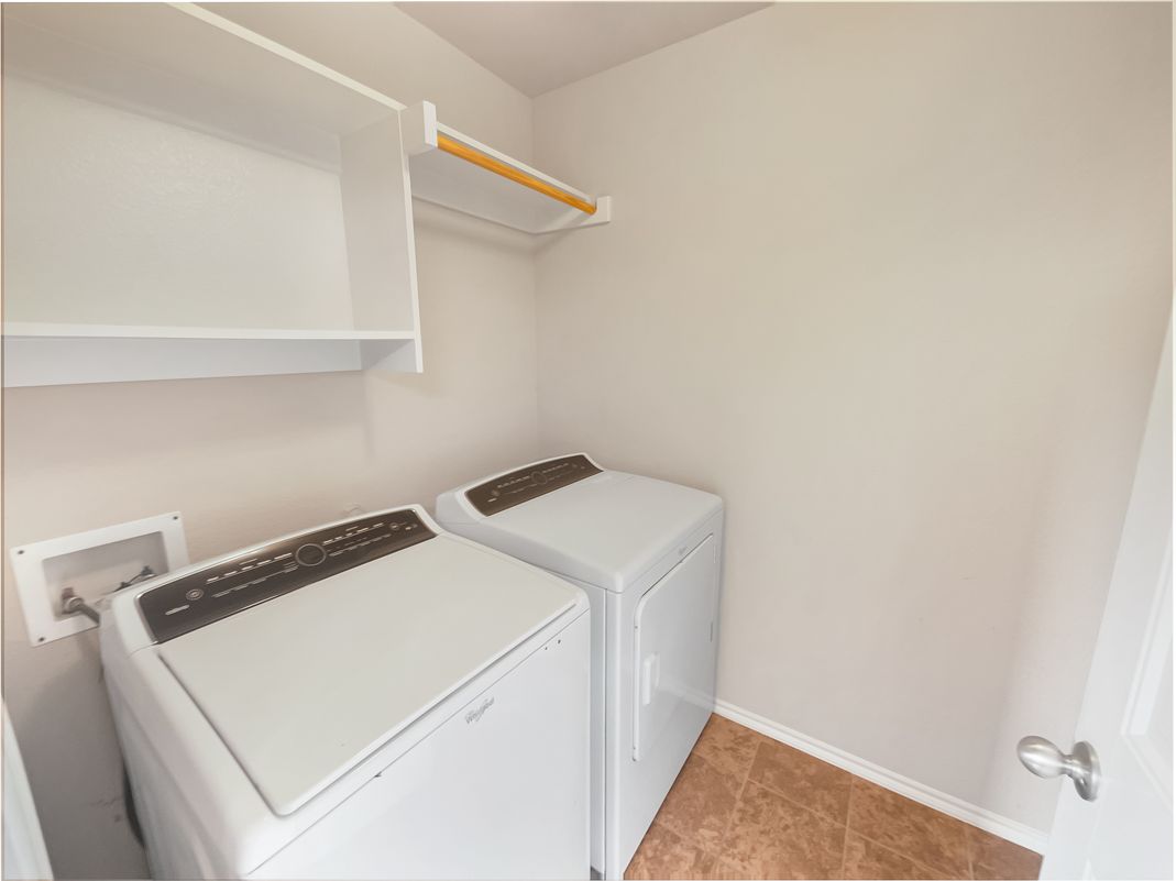 Photo 10 of 16 of 2052 Fair Weather Dr, Lancaster, TX