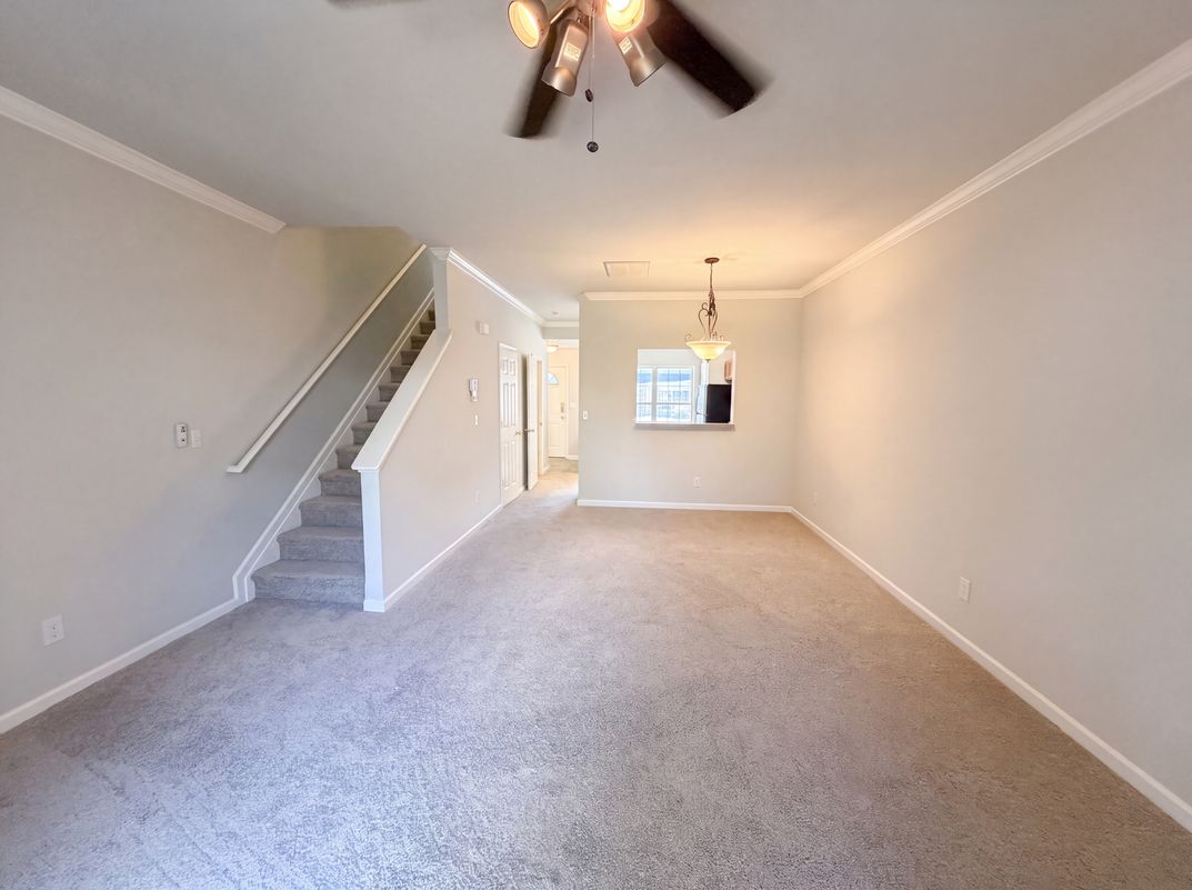 Photo 3 of 45 of 615 Graythorn Ln, Greenville, SC