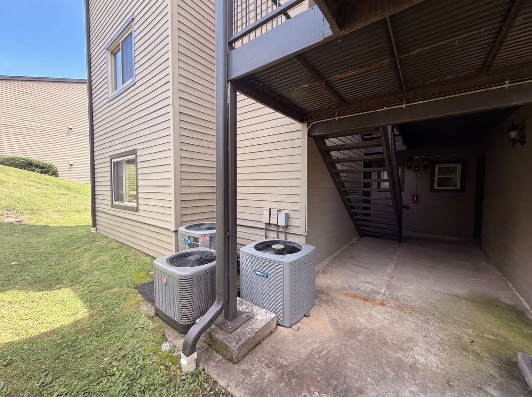 Photo 15 of 17 of 407 Summit Ridge Pl, Nashville, TN