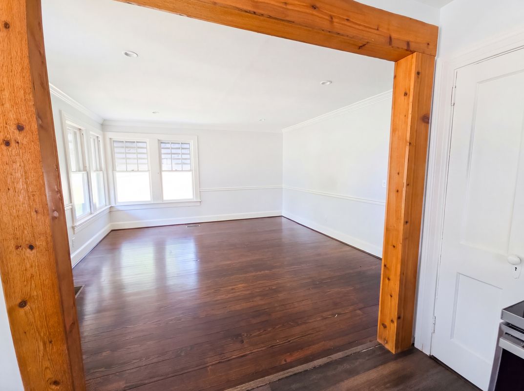 Photo 8 of 18 of 1401 E 9th St, Anniston, AL