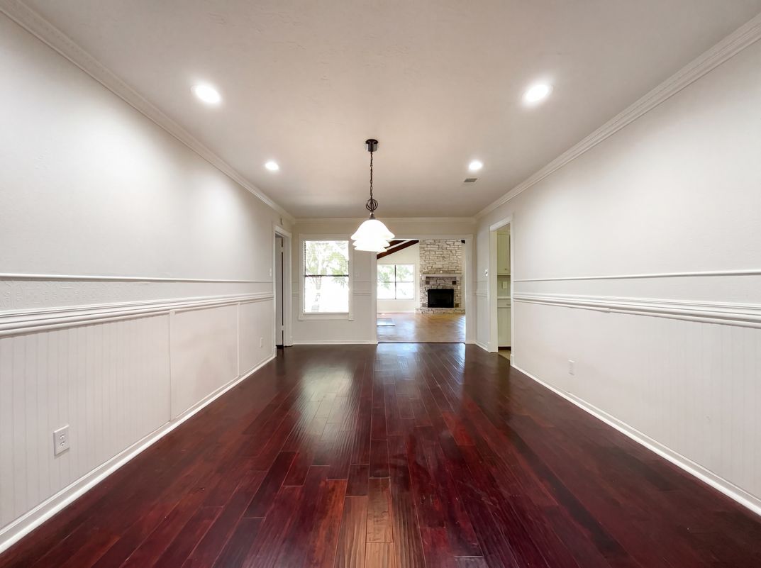 Photo 8 of 21 of 241 Greenbriar Dr, Livingston, TX