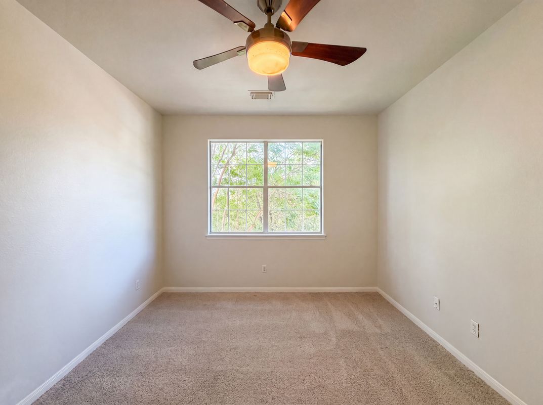 Photo 12 of 22 of 2404 Danciger Ln, Cedar Park, TX