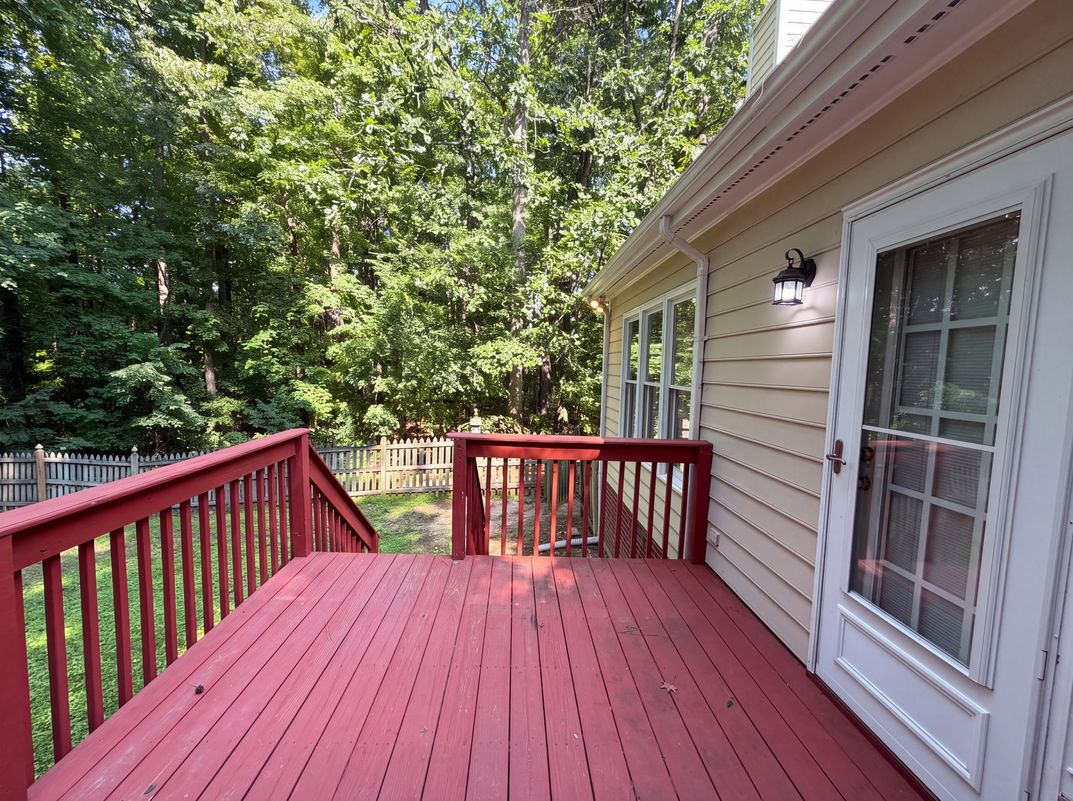 Photo 16 of 18 of 513 Saint Croix Dr, Holly Springs, NC