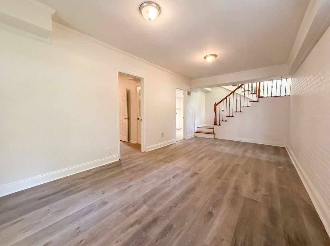 Photo 14 of 25 of 1909 Wisterwood Dr, Hoover, AL